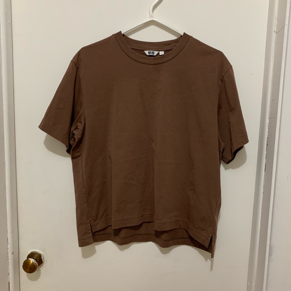 Uniqlo tees